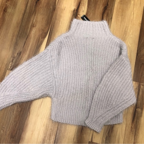 Express sweater NWT size xs - Picture 4 of 5